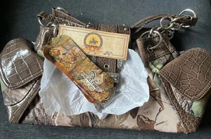 Realtree APG Camouflage Handtasche/Handtasche Nieten & Strassschnalle braune Akzente & Griff - Bild 1 von 9
