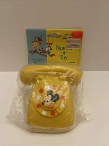 De Colección Walt Disney Mickey Mouse Amarillo Chirrido Chirrido Teléfono Rotativo Juguete Danara NUEVO - Imagen 1 de 9