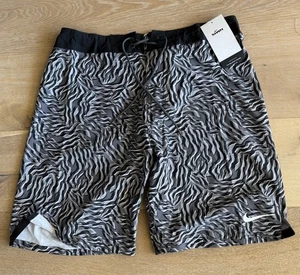 Neu mit Etikett Nike 4-Wege-Stretch-Boardshorts Zebramuster Schwimmen Volley Größe 34 NESSC518 64 $ - Bild 1 von 7