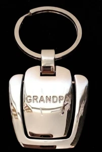 Nuevo Llavero Medallón Movimiento Tono Plata Grabado Abuelo - Imagen 1 de 6