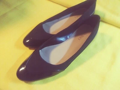 Zapatos de mujer Ellen Tracy ARRON de tela negra y charol de tacón bajo 8M   Foto 1 de 4