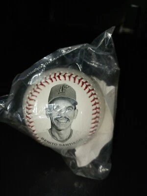 1993 Benito Santiago Florida Marlins Baseball Fotoball Vintage Chevron Ball MLB - Image 1 of 4