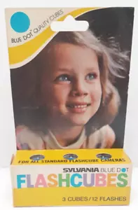 Sylvania GTE Blue Dot Flash Cubes 3 Pack 12 Flashes NOS Vintage - Picture 1 of 6