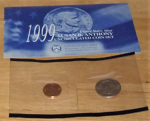 1999 Philadelphia Mint Susan B Anthony Uncirculated 2 Coin Set - New Cover