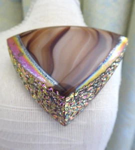 Vintage Triangular Marbled Glass Brooch with Auroraborealis Finish - Picture 1 of 11