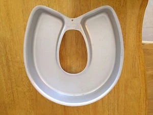 Inodoro arco iris herradura de buena suerte vintage Cake Pan Wilton - Imagen 1 de 1