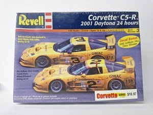 Revell 1/25 Scale Corvette C5-R 2001 Daytona 24 Hours - Factory Sealed - Picture 1 of 5
