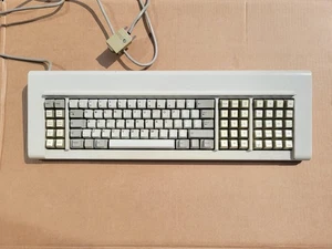 Vintage IBM Model F 107 Key F107 keyboard part no. 6020218 - Afbeelding 1 van 12