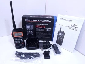 Standard Horizon Floating Transceiver HX210 – Open Box, Tested, Unused Condition - Zdjęcie 1 z 15