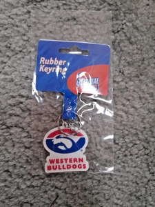 Have one to sell? Sell it yourself AFL WESTERN BULLDOGS RUBBER KEYRING KEY CHAIN - Picture 1 of 2