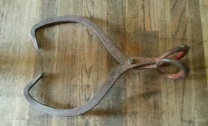 ANTIQUE UNMARKED ICE BLOCK TONGS Rustic Vintage Farm Tool Primitive Decor - Picture 1 of 8