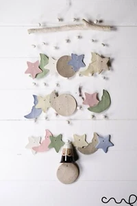 Hecho a mano Estrella Formas de Luna Cerámica Campana Marrón Campana Gris Regalo Colgante de Pared - Imagen 1 de 11