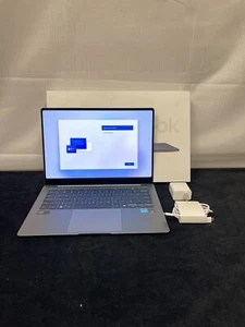 Samsung Galaxy Book4 Pro NP940XGK grigio pietra di luna 512 GB archiviazione 16 GB di RAM computer portatile - Foto 1 di 12