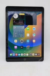 Apple iPad 5 2017 32GB Space Gray 9,7 Zoll Wi-Fi Displayschaden #5334 - Bild 1 von 6