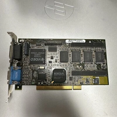 Matrox MIL2P/4/220 PCI Video Card - Image 1 of 3