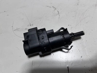 Форд Фиеста педаль тормоза переключатель MK6 2002 - 2008 3M5T-13480-AB - Изображение 1 из 4