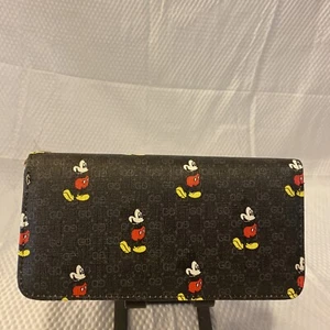 Mickey Mouse Wallet Zip Around Wristlet New Imported 5 Different Color Wallets - Picture 1 of 20