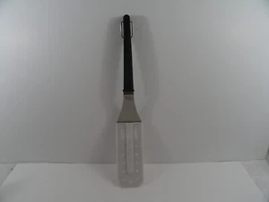 Pampered Chef BBQ Tool 2694 Flexible Slotted Turner With Cover Long Handle - Picture 1 of 4