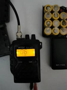 CB Portatile Intek SY-101 con Bande Di Canali ABCDEF - Zdjęcie 1 z 11