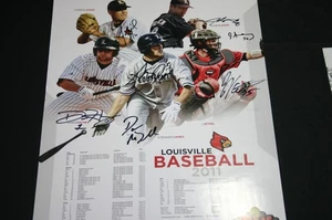 Louisville Baseball 11 signierter Poster Kalender 12 Poster 14 Regional Rally Handtuch - Bild 1 von 3