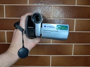 Sony DCR-HC28E MiniDV Digital Video Camera Handycam Camcorder With Bag - Picture 1 of 24