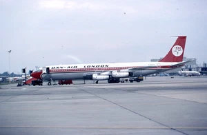 ORIGINAL 35mm Aircraft slide G-AZTG DAN AIR B707 GATWICK 1976 #8425 - Foto 1 di 1
