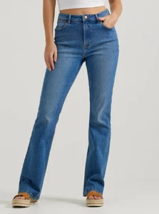 SPECIAL PRICE Wrangler Women's High Rise Bold Boot Jean, Carolina - Picture 1 of 6