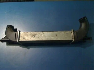 Ladeluftkühler X20DTH 52482359 Opel Omega Caravan 2.0 DTI 74 KW 100 PS 293772 Km - Bild 1 von 4