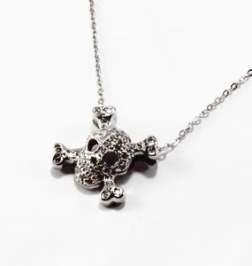 ROBERTO COIN ORO BIANCO 18 KT DIAMANTI TESCHIO OSSA INCROCIATE COLLANA CIONDOLO - Foto 1 di 8