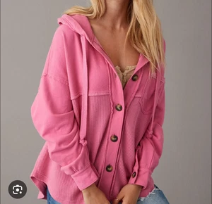 American Eagle Lived-In Kapuzenjacke Damen Medium rosa Waffelmuster Knopfleiste - Bild 1 von 8
