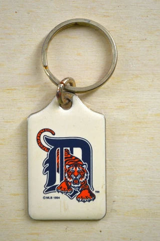 Vintage Detroit Tigers Keychain 1994 MLB Made USA By Crownmark Cover
