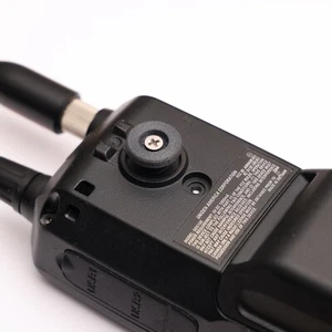 3er-Pack Gürtelclip Nieten mit Schrauben für Uniden SDS100/BCD436HP Funkscanner - Bild 1 von 3