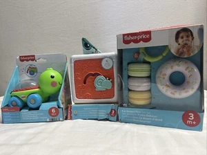 Fisher-Price Tissue Fun Activity Cube Baby Sensory Crinkle Toys for Newborns - Picture 1 of 17