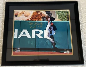 SIGNIERT 2009 #48 LA Angels Torii Hunter Home Run Stealing Catch - RAR!!! - Bild 1 von 6