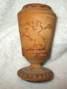 De colección ~ Madera quemada ~ Jarrón de madera pequeño ~ Taza ~ Vidrio tirado ~ 3,75" de alto ~ años 90 - Imagen 1 de 11