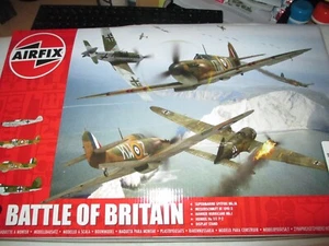 AIRFIX 1:72 BATTLE OF BRITAIN GIFT SET - Picture 1 of 3