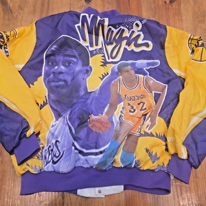 Lakers Chalkline Fanimation Lakers Magic Johnson Bomber Jacket VTG 80’s NBA XL - Picture 1 of 13