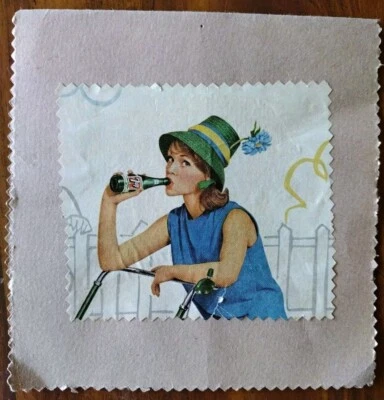 Cartão de Dia das Mães Vintage Feito à Mão 7UP Publicidade Recorte Love Bert  - Imagem 1 de 4