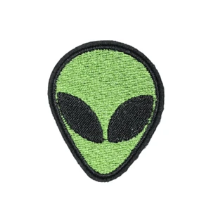 Parche con cabeza extraterrestre verde bordado hierro coser insignia cabeza marciana OVNI NASA - Imagen 1 de 4