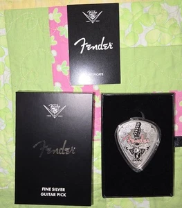 2021 Solomon Islands 1 Oz 75th Anniversary Fender Guitar Pick Silver Coin - Picture 1 of 3