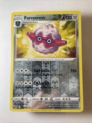 Forretress 114/185 - Swsh04: Vivid Voltage Reverse Holo (NM) - Image 1 of 2