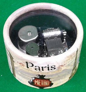 PML “PARIS” MUSICAL BOX “LA VIE EN ROSE” - BOXED. - Picture 1 of 13
