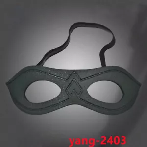 Green Arrow Season 4 Oliver Eye Mask in Stock Black Mask Halloween Costume Prop - Picture 1 of 3