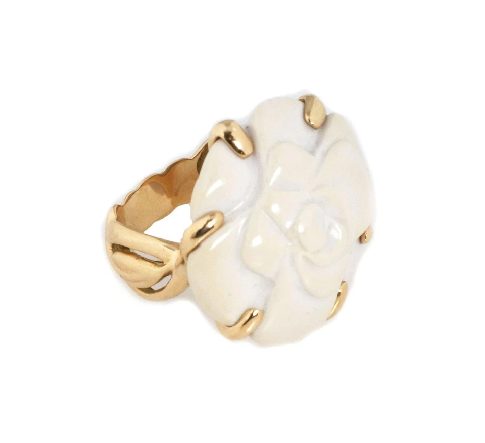 Chanel Camellia Carved White Agate Flower 18k Yellow Gold Ring Size 4.75 - Image 1 of 4