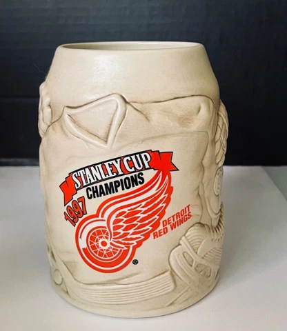 Stanley Cup NHL 1997 Champions Detroit Red Wings 5.5 inch Beer Mug Thailand Cover