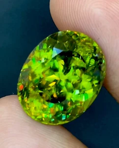 Gorgeous 100% Natural Green Sphene 16.77ct (SH1045) - Picture 1 of 3