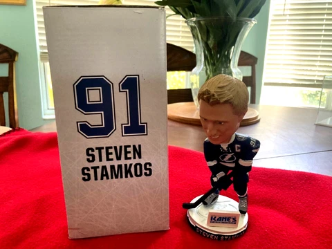 RARE! TAMPA BAY LIGHTNING "STEVEN STAMKOS" KANES BOBBLEHEAD FIGURINE! Cover