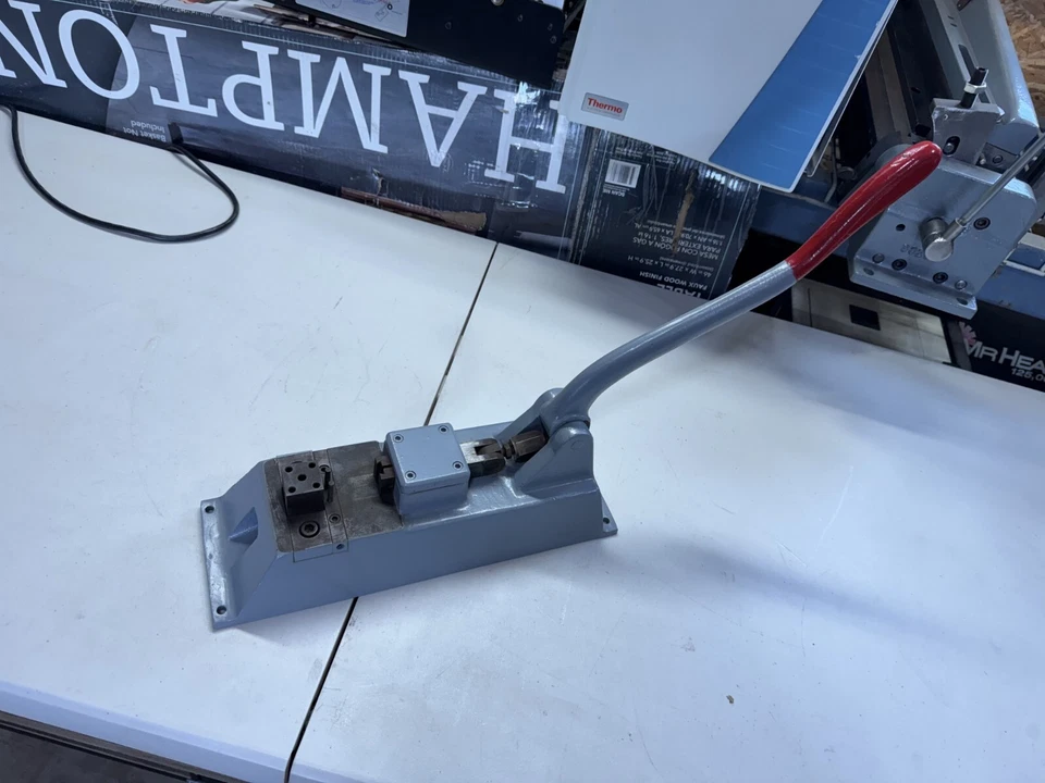 RESTAURADO Multiforme Bridger J.A RICHARDS RBM Metal Trabajo Bridger Dobladora Foto 1 de 4