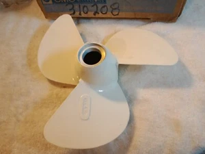 OMC Johnson Evinrude 310208 8x4 1/2 3hp & 4hp Aluminum Propeller Right Angle New - Picture 1 of 2