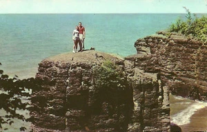 Postcard Pulpit Rock Chatauqua NY 1954 - Picture 1 of 2